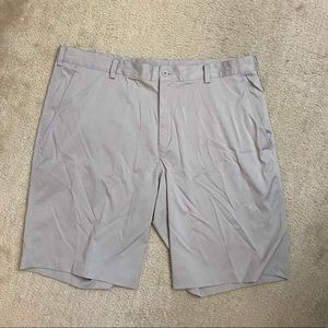 Men’s Nike dri-fit gray Golf shorts 38